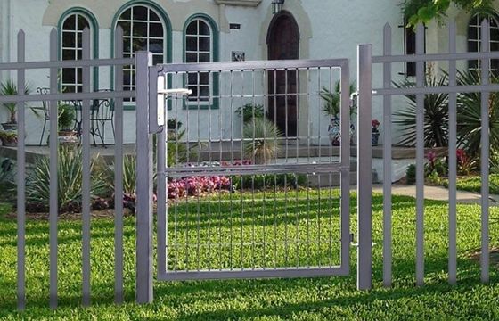 50*200mmの穴の単一の現代金属の庭ゲート
