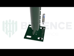 モモのポストが付いている3D塀のパネルを取付ける方法