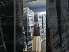 フィリピンへ発送された木製パレット上の緑色の3Dフェンス