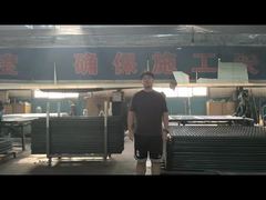 パレットで溶接したワイヤ網のフェンス