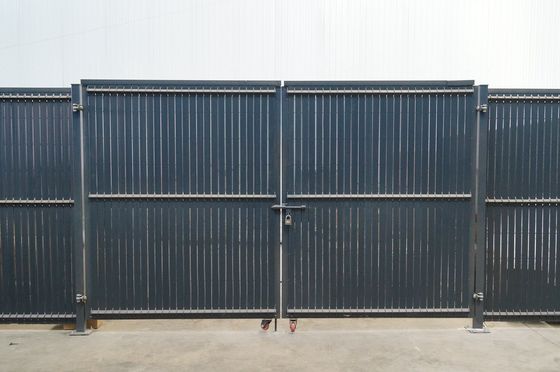 品質  1.5m Two Leaf Double Metal Garden Fence Gate Hot Dipped Galvanize 工場
