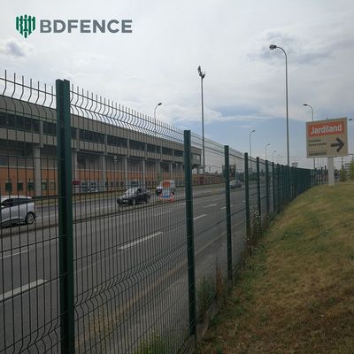 高品質亜鉛メッキ鋼金属PVCコーティング3D V曲げ湾曲ガーデン溶接金網パネル