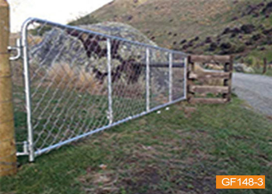 飼料のための溶接された側面の鉄の鋼鉄農場の塀のゲート