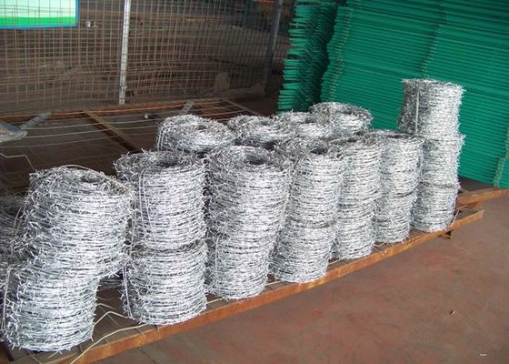 安全塀の1.6mm電流を通された有刺鉄線の家畜の塀のパネル