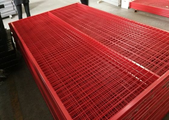 電流を通された線形構造の臨時雇用者の構造の塀