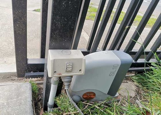 簡単に組み立て 鉄管 Q195 またはQ235 家 庭園 農場 保護のための素材のフェンス