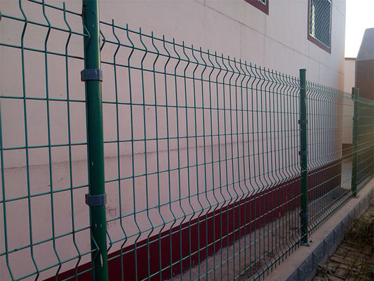 装飾的なヤード ポリ塩化ビニールは円形のポスト3mmの3d網の塀に塗った